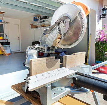 the best uses for a miter saw